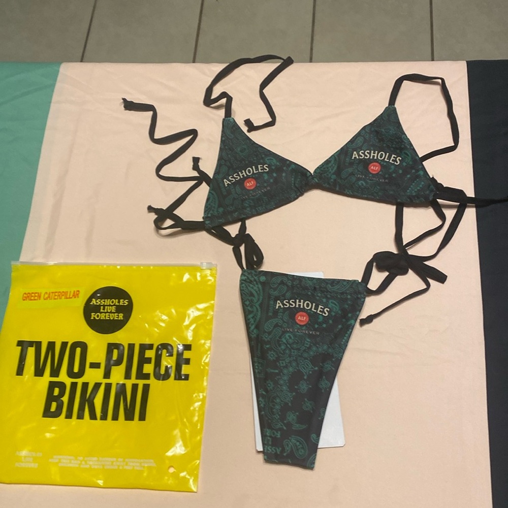 New in packaging Alf bikini